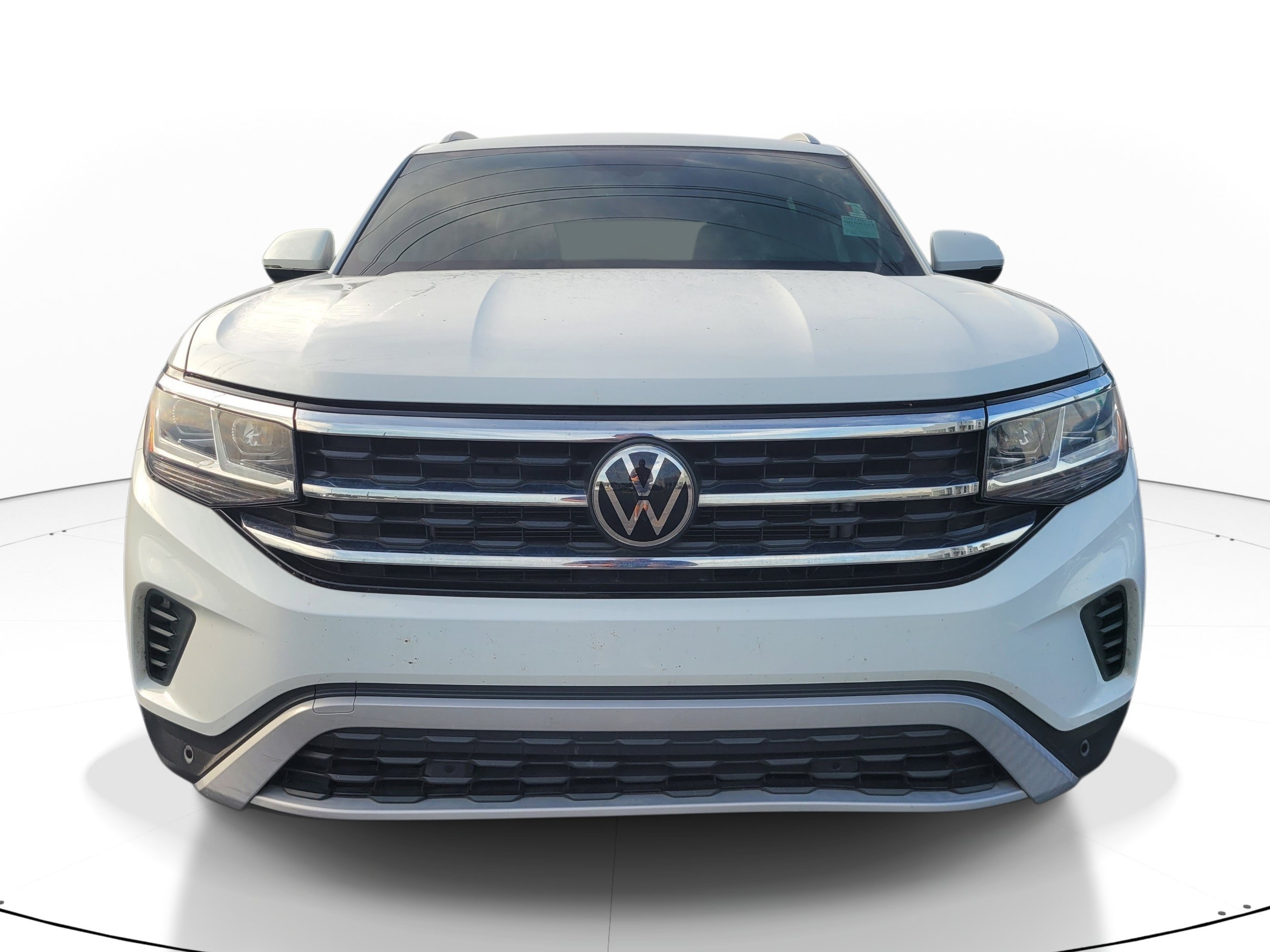 Used 2022 Volkswagen Atlas Cross Sport SE FWD image 2