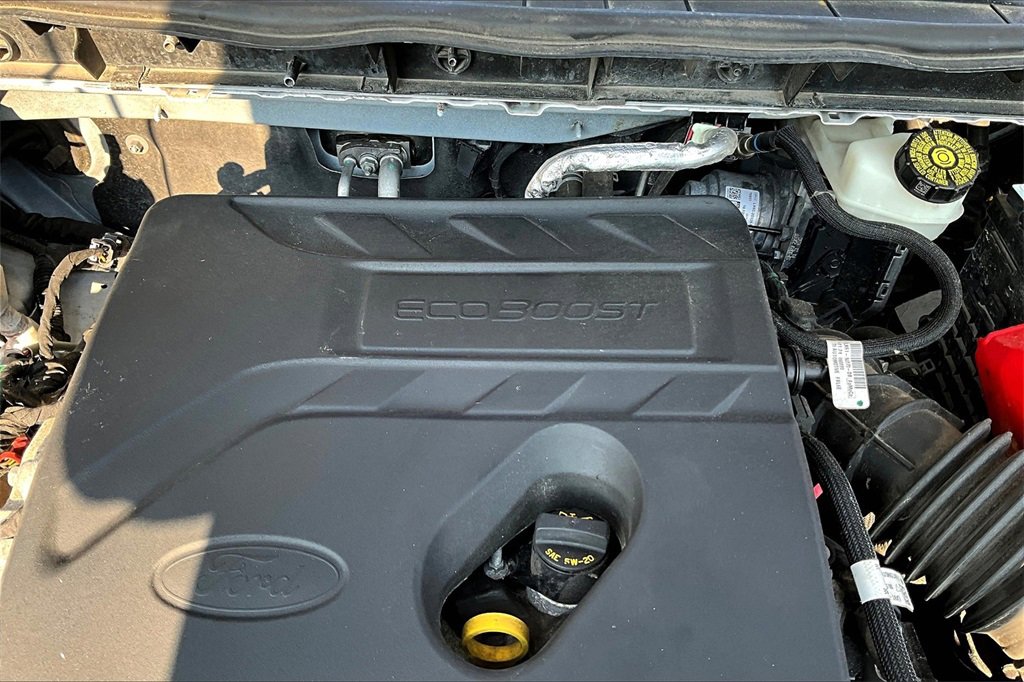 Used 2020 Ford Escape SE image 30