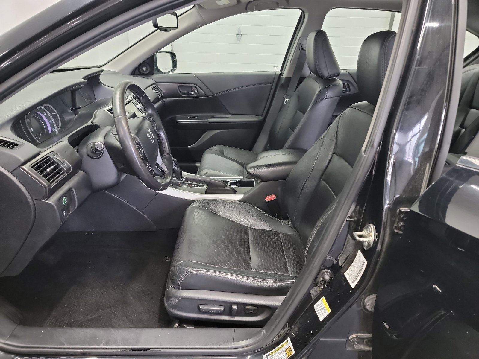 Used 2015 Honda Accord EX-L image 12