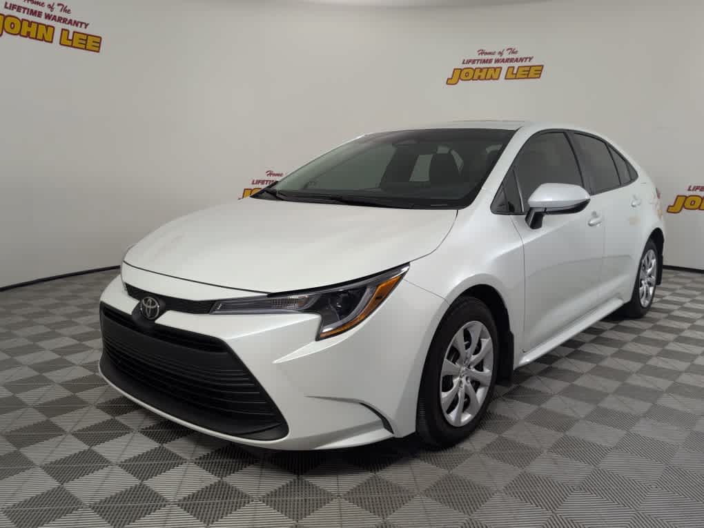 Used 2026 Toyota Corolla LE FWD image 1