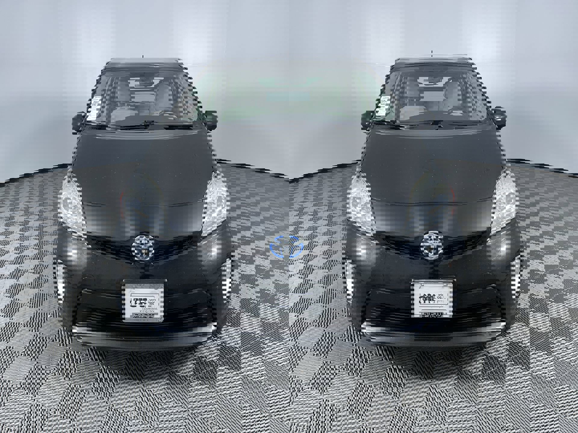 Used 2015 Toyota Prius Two image 27