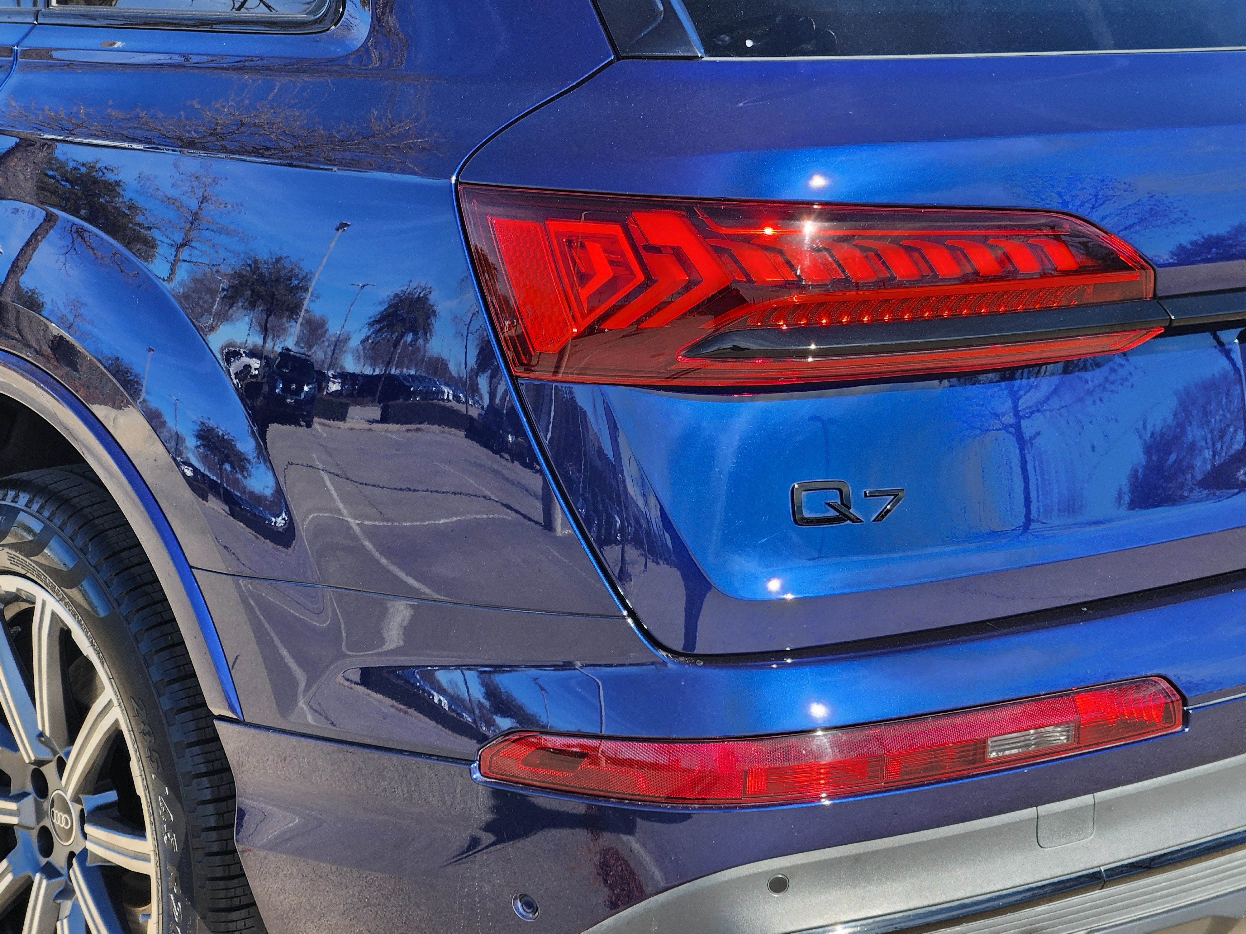 Used 2024 Audi Q7 2.0T Premium Plus image 5