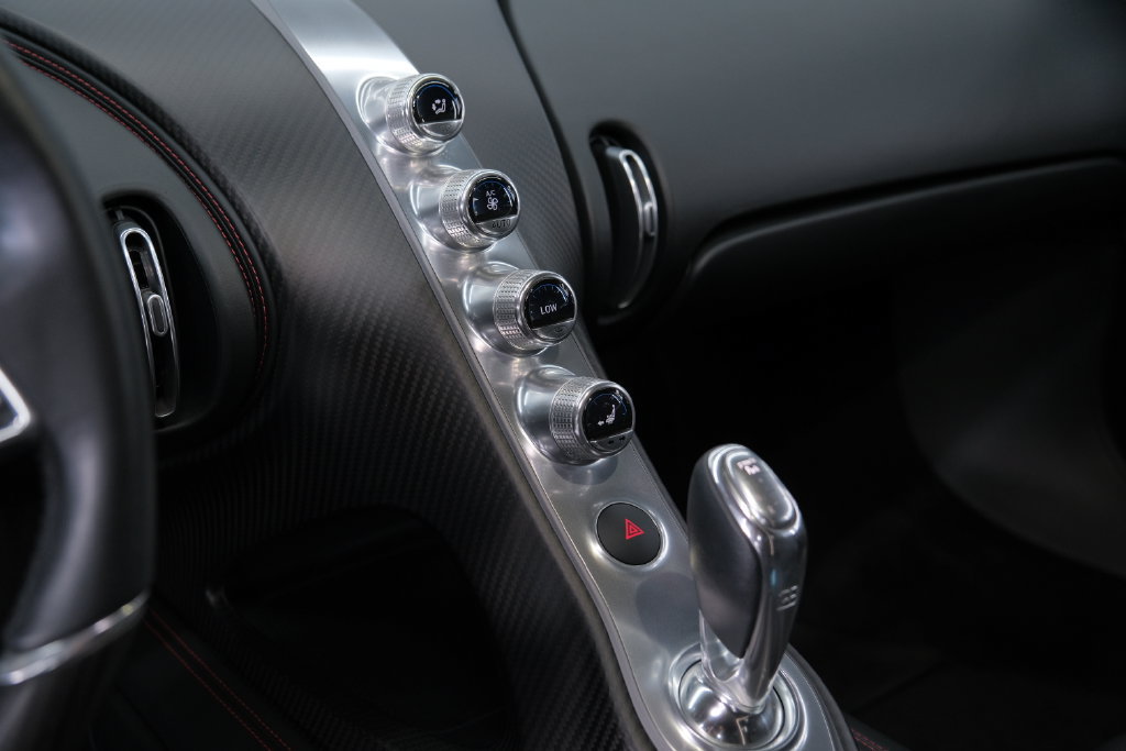 Used 2018 Bugatti Chiron AWD/4WD image 14