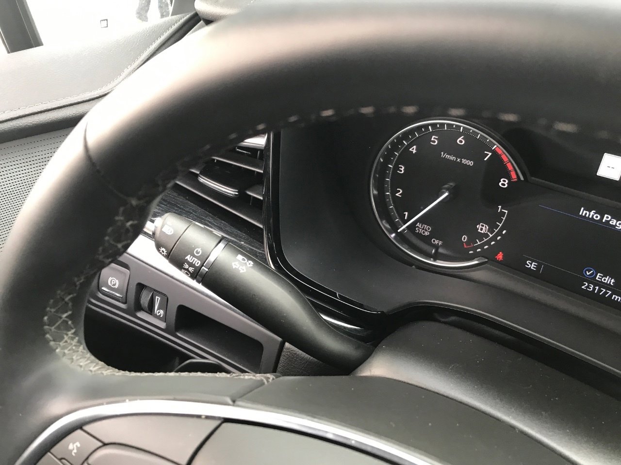 Certified 2025 Cadillac XT5 Premium Luxury image 19