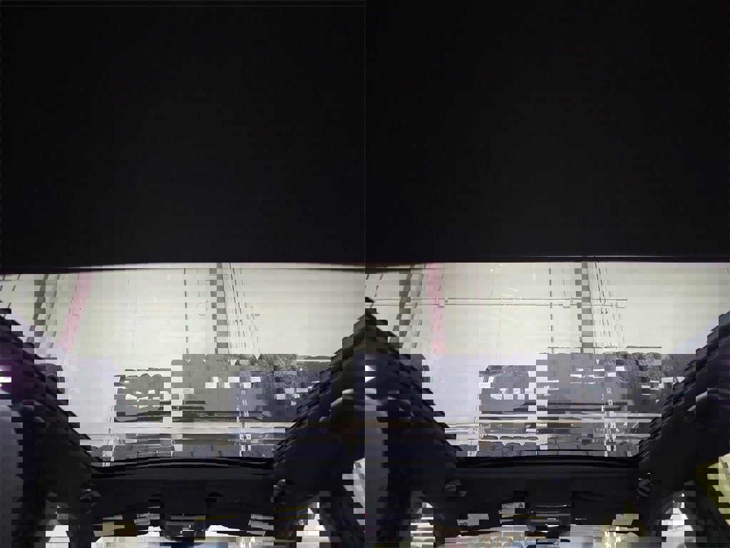 New 2025 Land Rover Discovery Sport Dynamic SE image 27