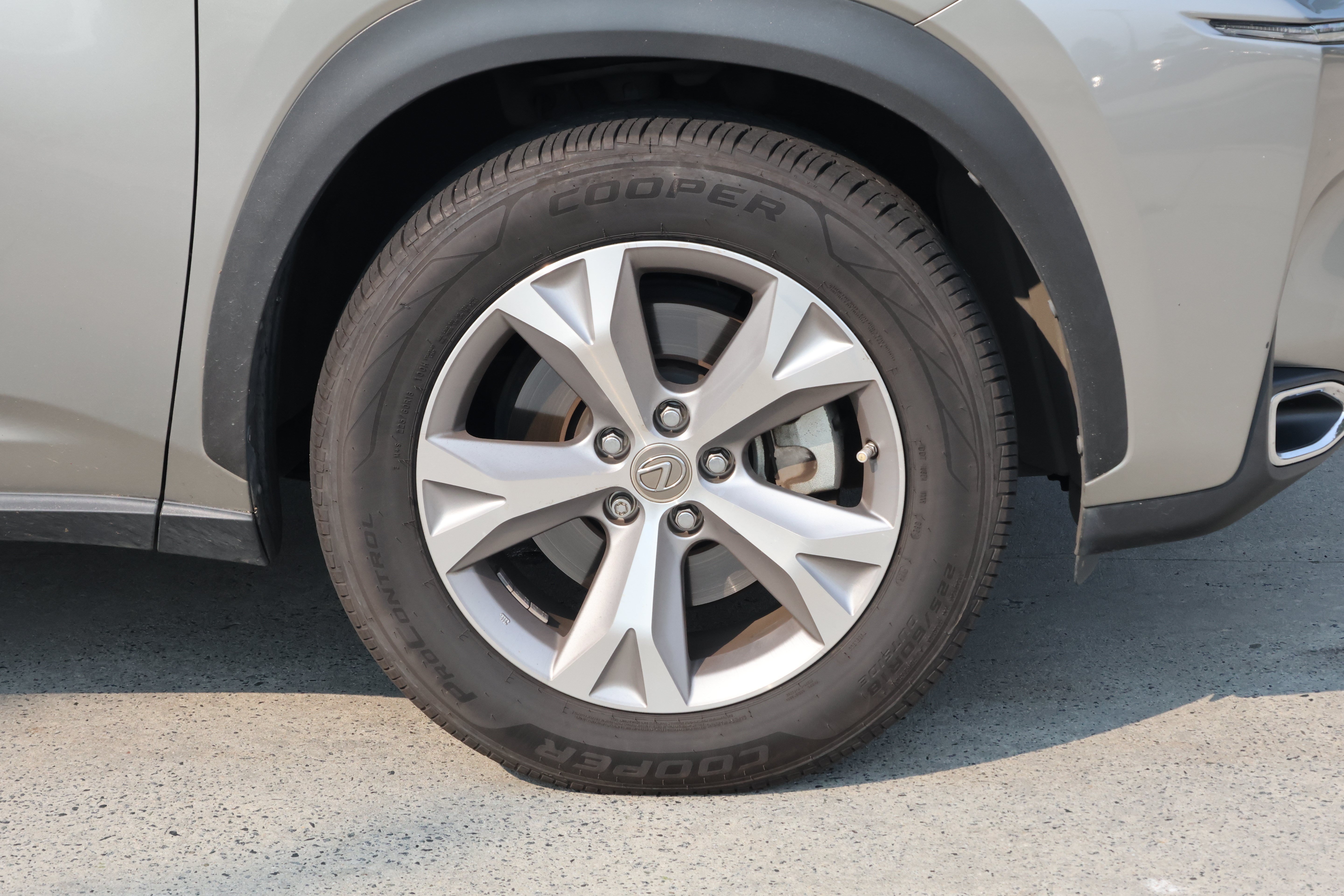 Used 2017 Lexus NX 200t FWD w/ Premium Package image 11