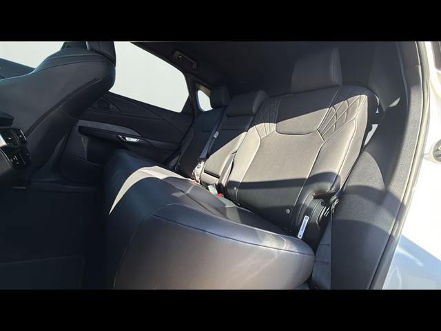 Used 2025 Lexus RX 350 FWD w/ Technology Package image 11