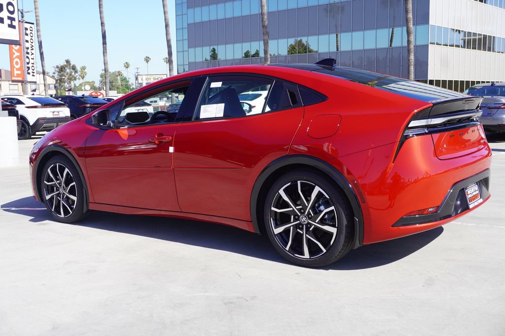 New 2026 Toyota Prius Plug-In Hybrid FWD image 6