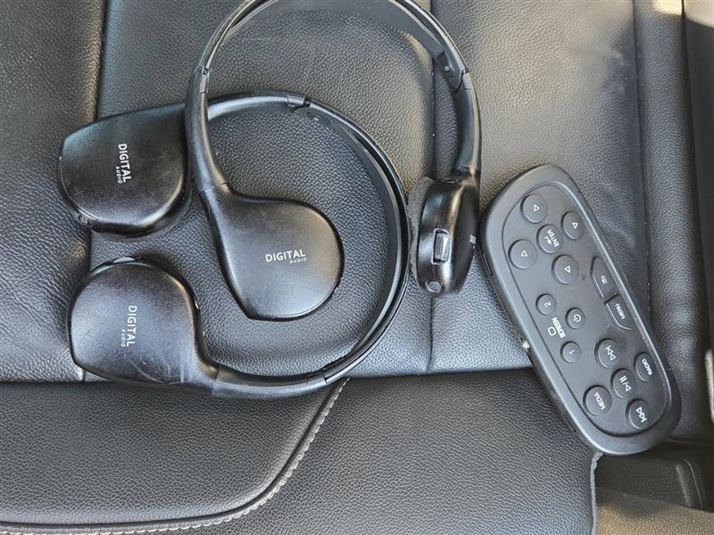 Used 2018 Chevrolet Tahoe LT AWD/4WD image 16