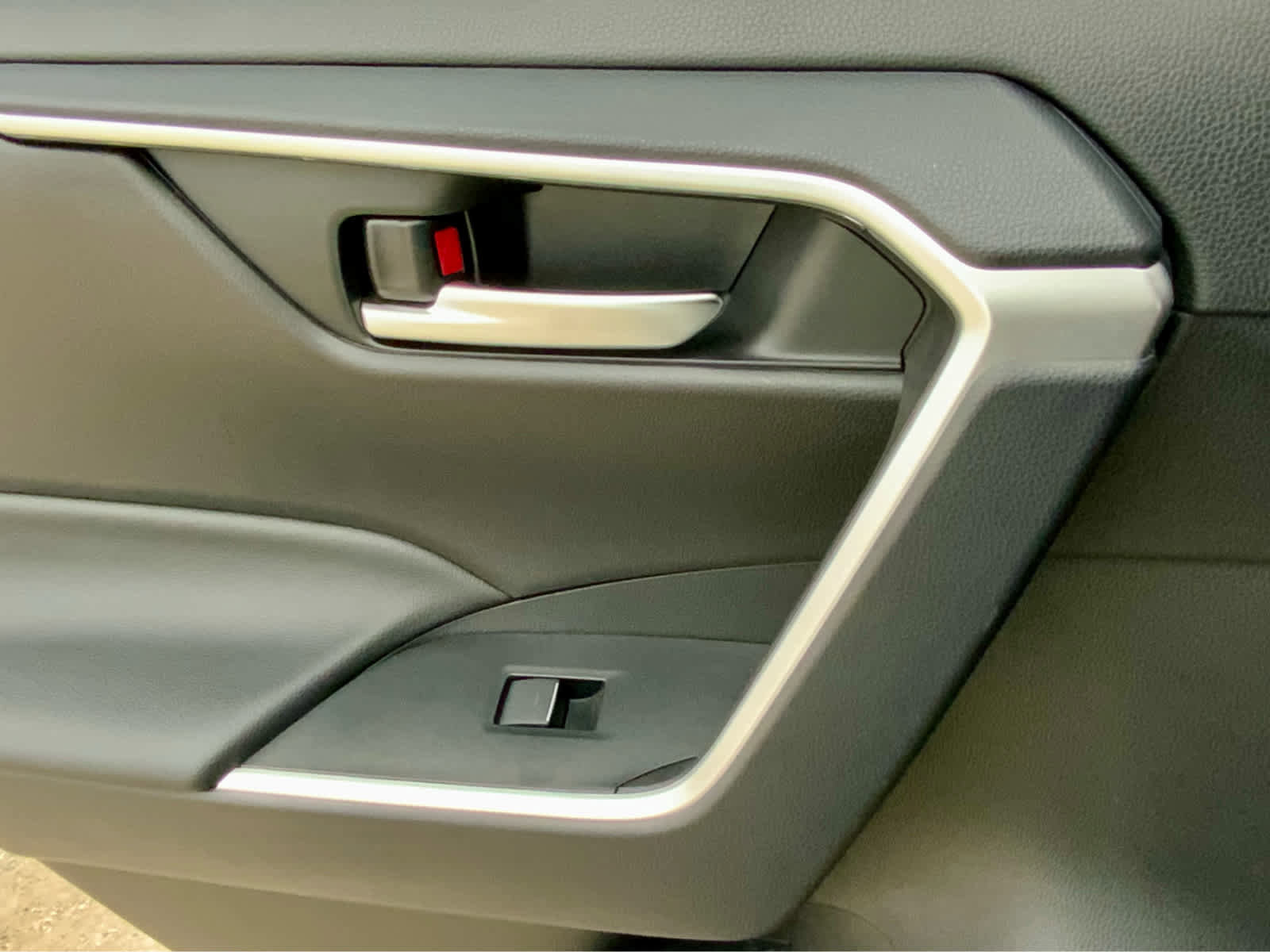 Used 2025 Toyota RAV4 XLE w/ Convenience Package image 53