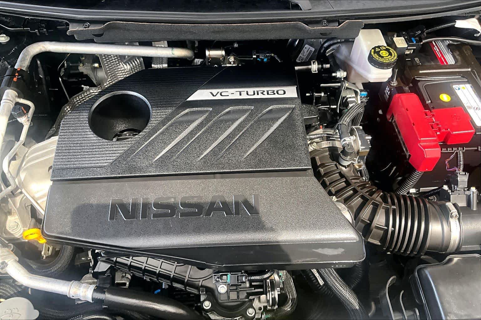 Certified 2022 Nissan Rogue SV FWD image 32