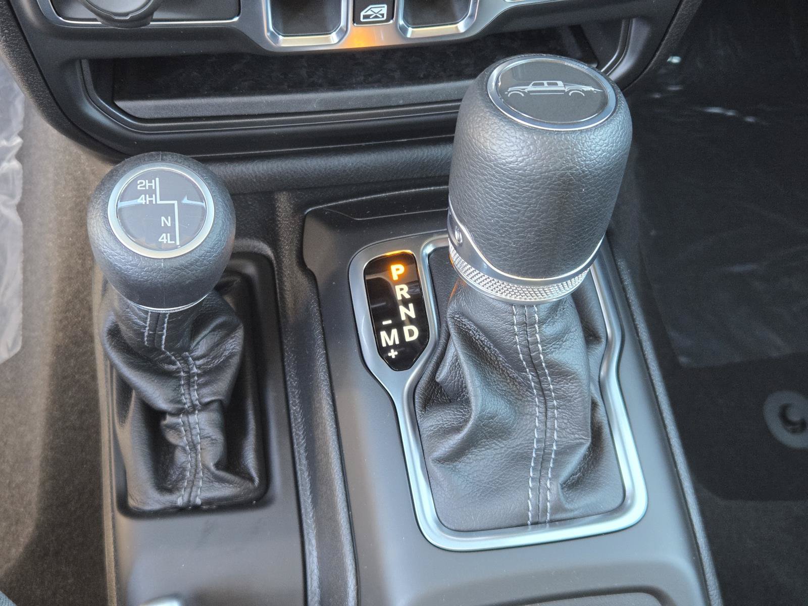 New 2026 Jeep Gladiator Sport AWD/4WD image 16