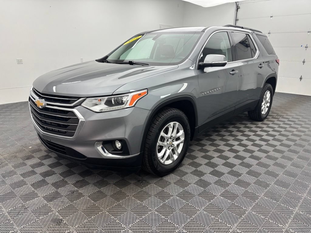 Used 2019 Chevrolet Traverse LT FWD image 2
