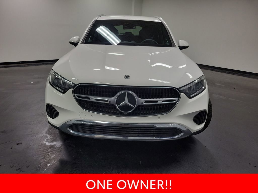 Used 2024 Mercedes-Benz GLC 300 4MATIC image 3