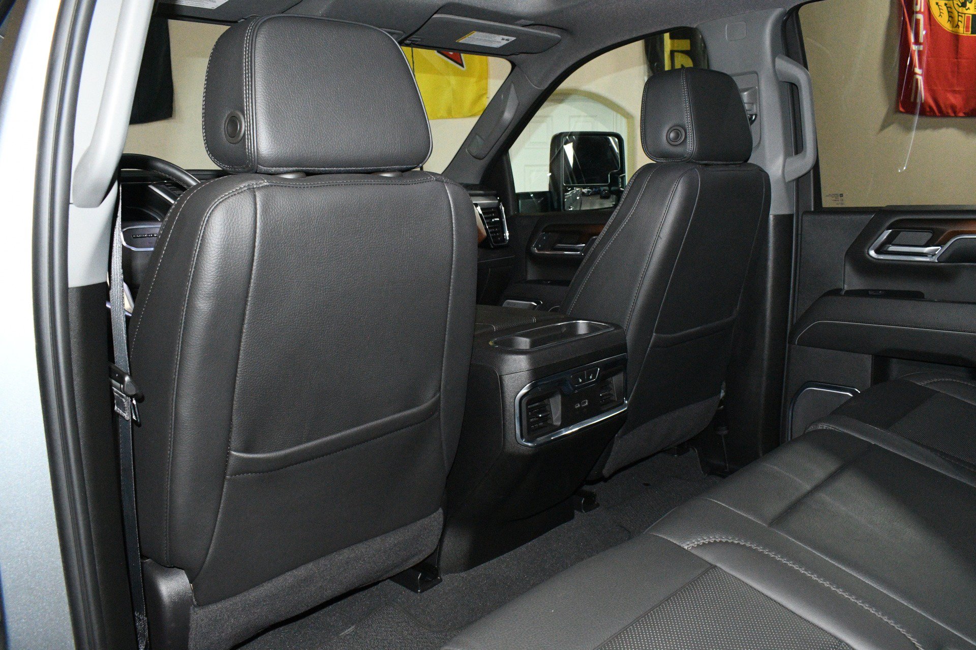 Used 2024 GMC Sierra 2500 Denali w/ Denali Reserve Package AWD/4WD image 15