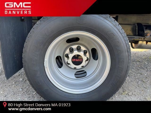 New 2025 GMC Savana 4500 w/ Power Convenience Package RWD image 8