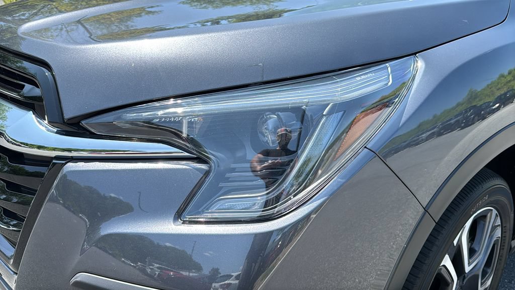 Used 2024 Subaru Ascent Limited AWD/4WD image 9