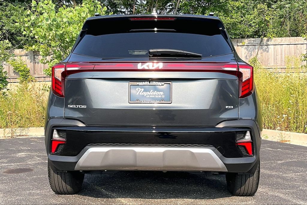 Used 2025 Kia Seltos S AWD/4WD image 4