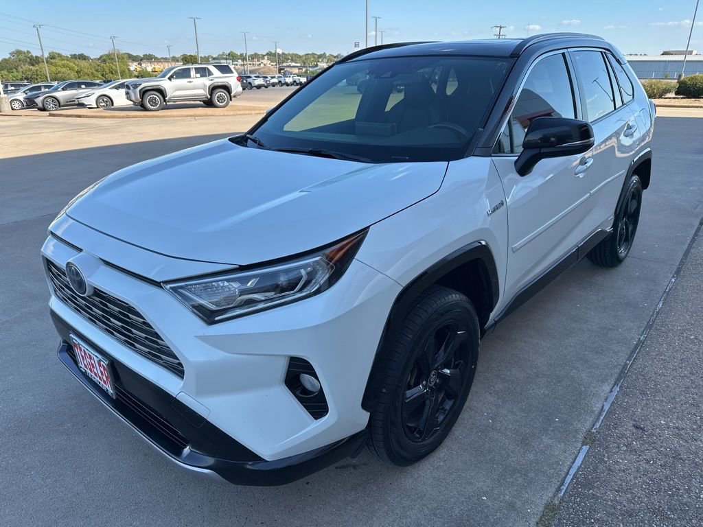 Used 2020 Toyota RAV4 XSE image 3