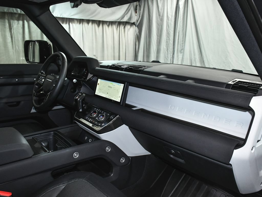 Used 2023 Land Rover Defender 90 X-Dynamic SE AWD/4WD image 60
