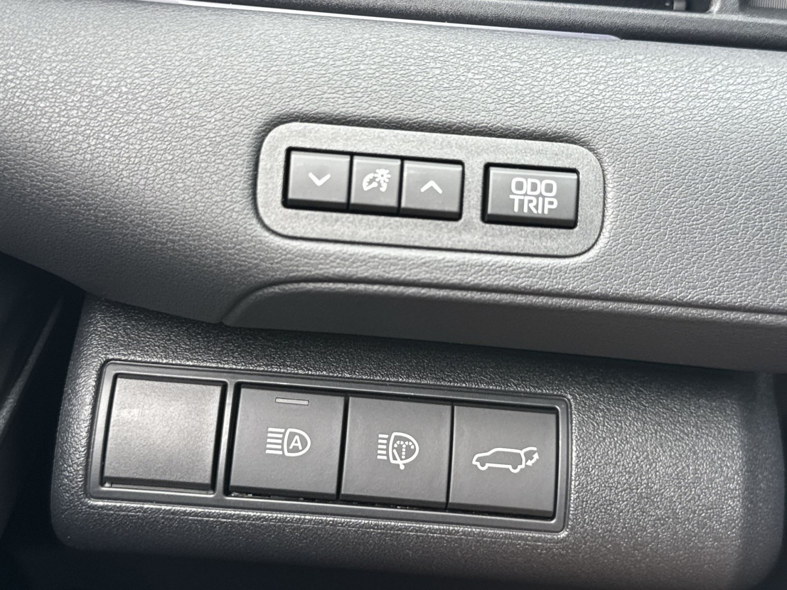 New 2026 Toyota C-HR AWD/4WD image 40