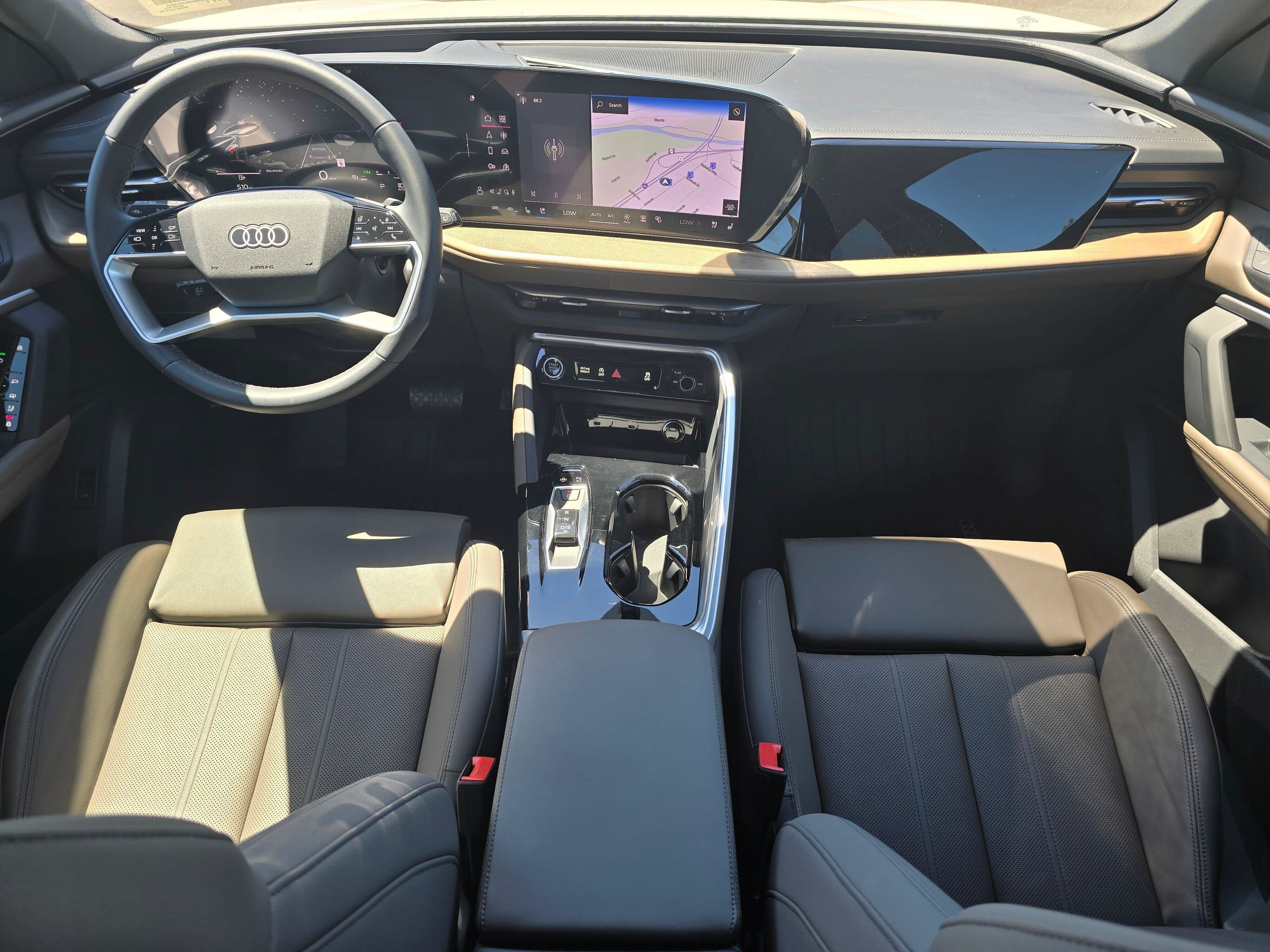Certified 2025 Audi Q5 Premium Plus w/ Premium Plus AWD/4WD image 9