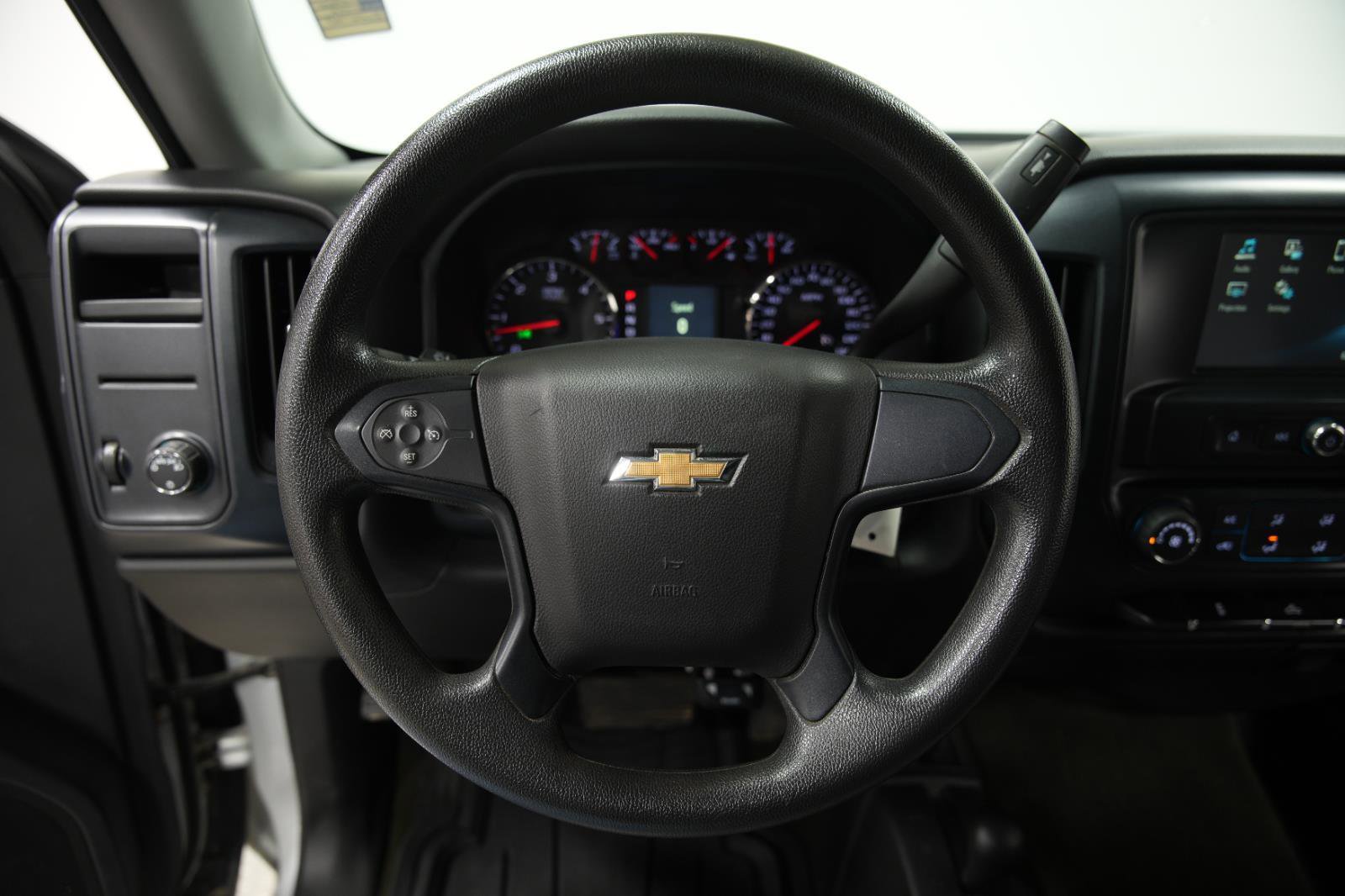 Used 2017 Chevrolet Silverado 1500 Custom w/ Custom Convenience Package image 26