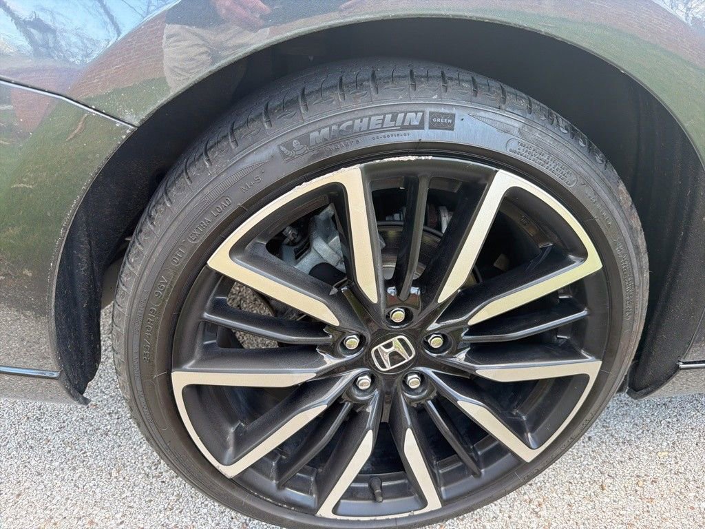 Used 2024 Honda Accord Touring image 10