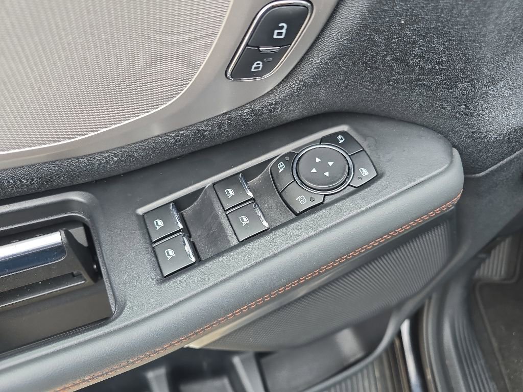 Used 2025 Ford Expedition Max Active AWD/4WD image 10