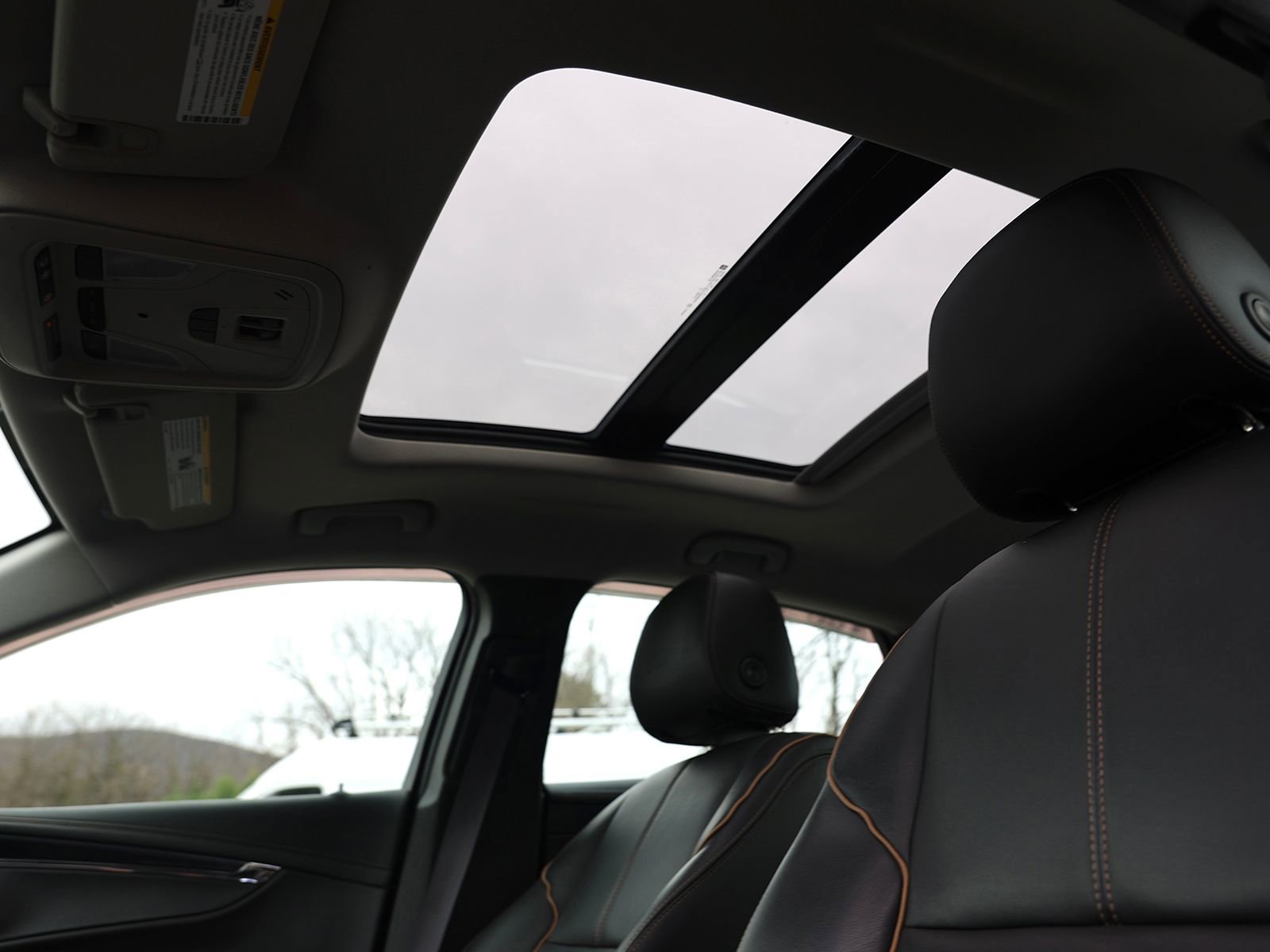 Used 2016 Chevrolet Impala LTZ w/ Enhanced Convenience Package image 22