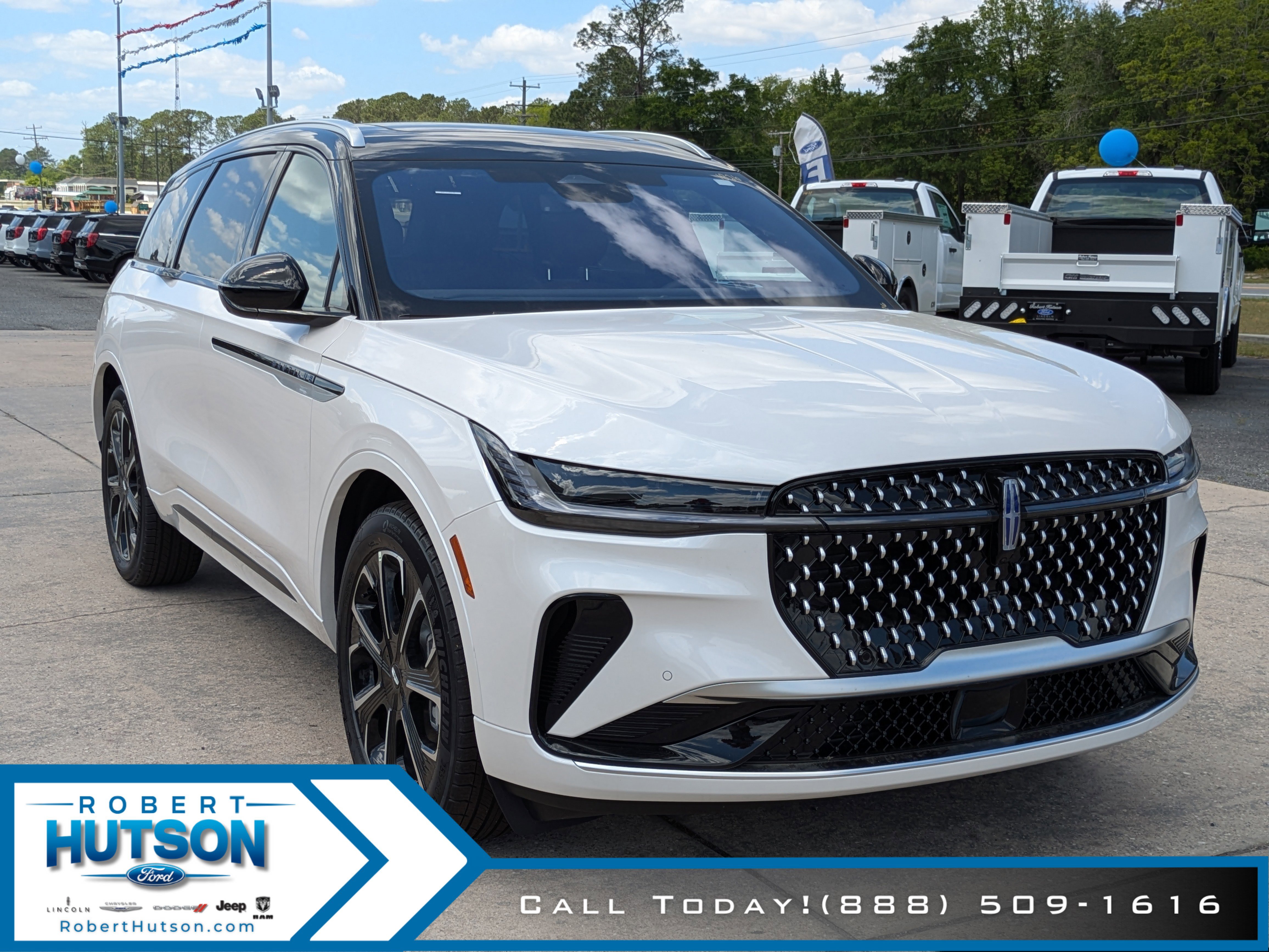 New 2026 Lincoln Nautilus Reserve image 4