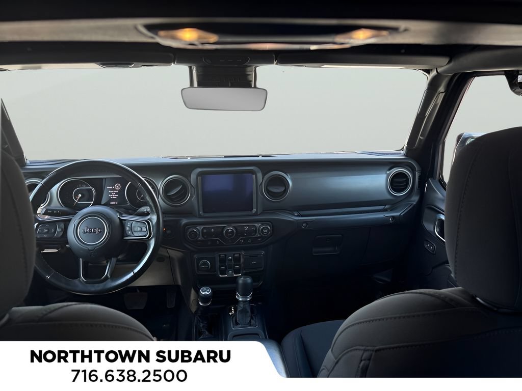 Used 2022 Jeep Gladiator Sport AWD/4WD image 12