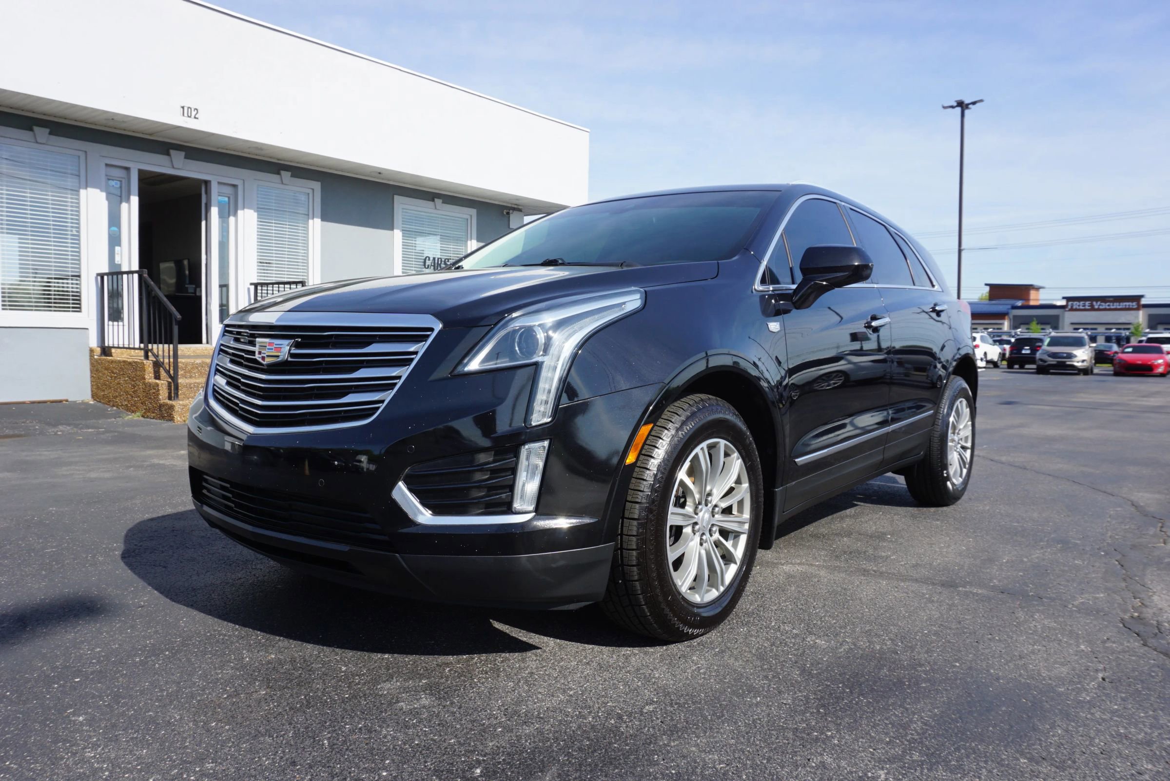 Used 2019 Cadillac XT5 Luxury FWD image 1