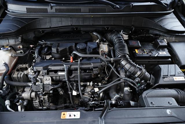 Used 2023 Hyundai Kona Limited image 30