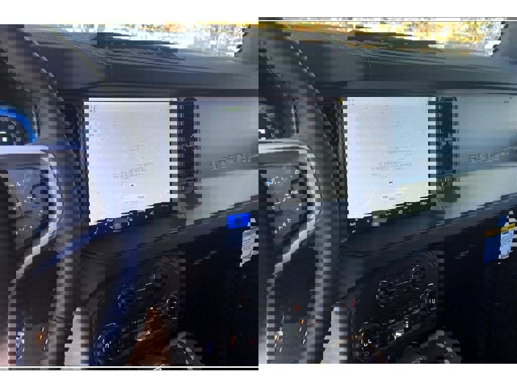 New 2025 Ford Bronco Badlands image 8