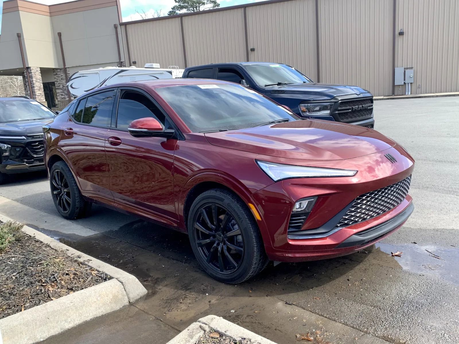 Used 2025 Buick Envista Avenir image 1