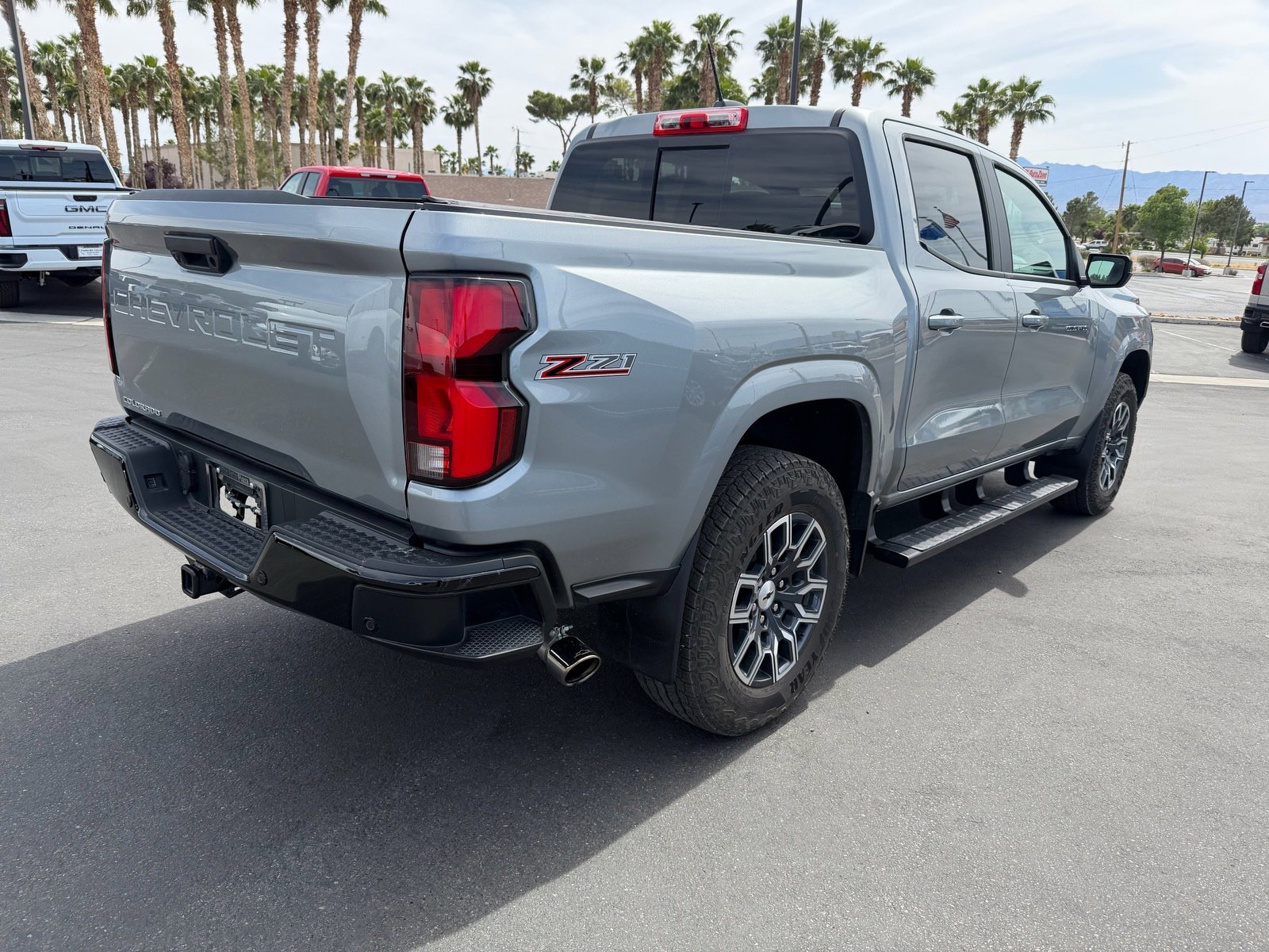 Used 2026 Chevrolet Colorado Z71 image 3