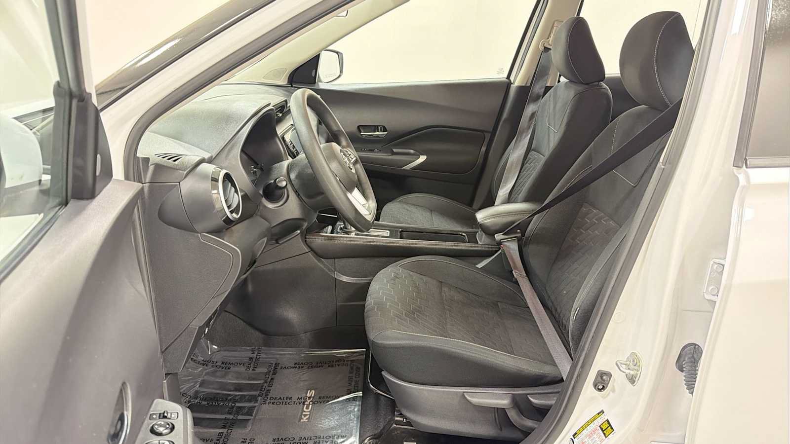 Used 2021 Nissan Kicks SV FWD image 13