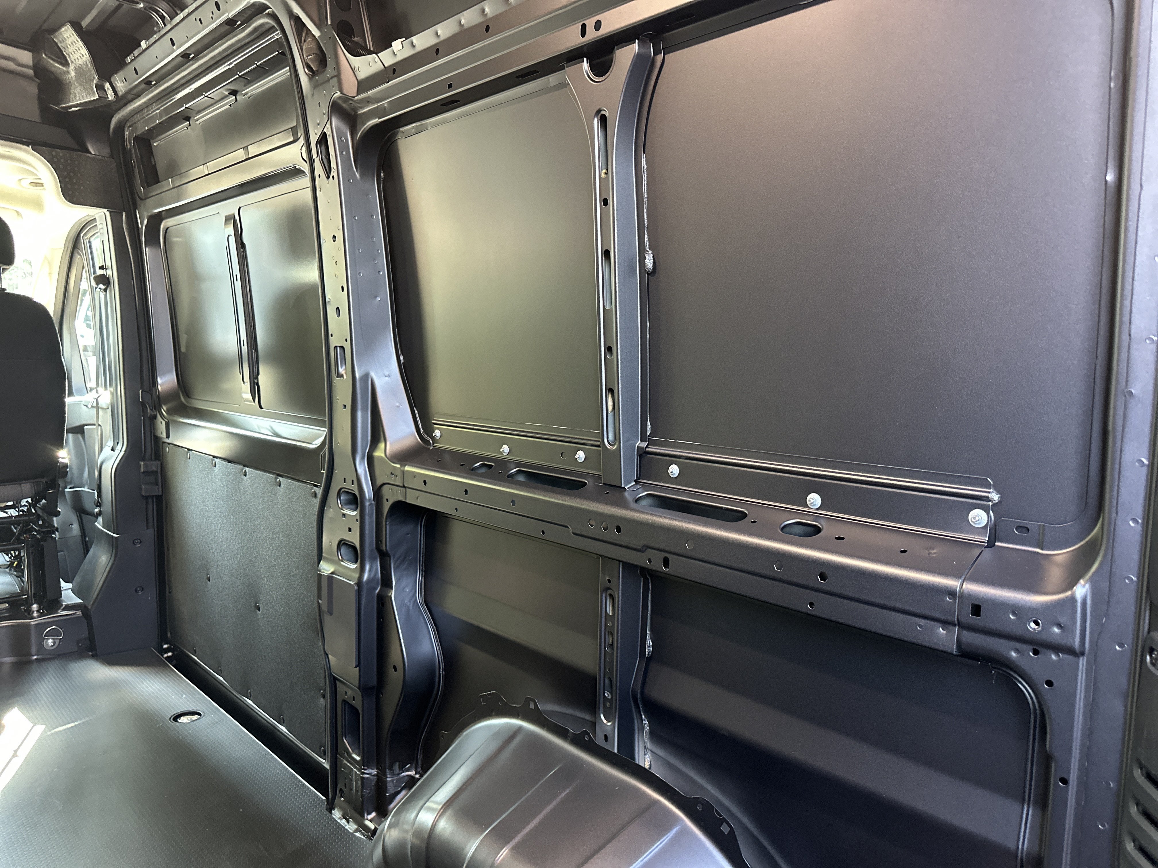 New 2026 RAM ProMaster 2500 w/ Premium Convenience Group FWD image 18