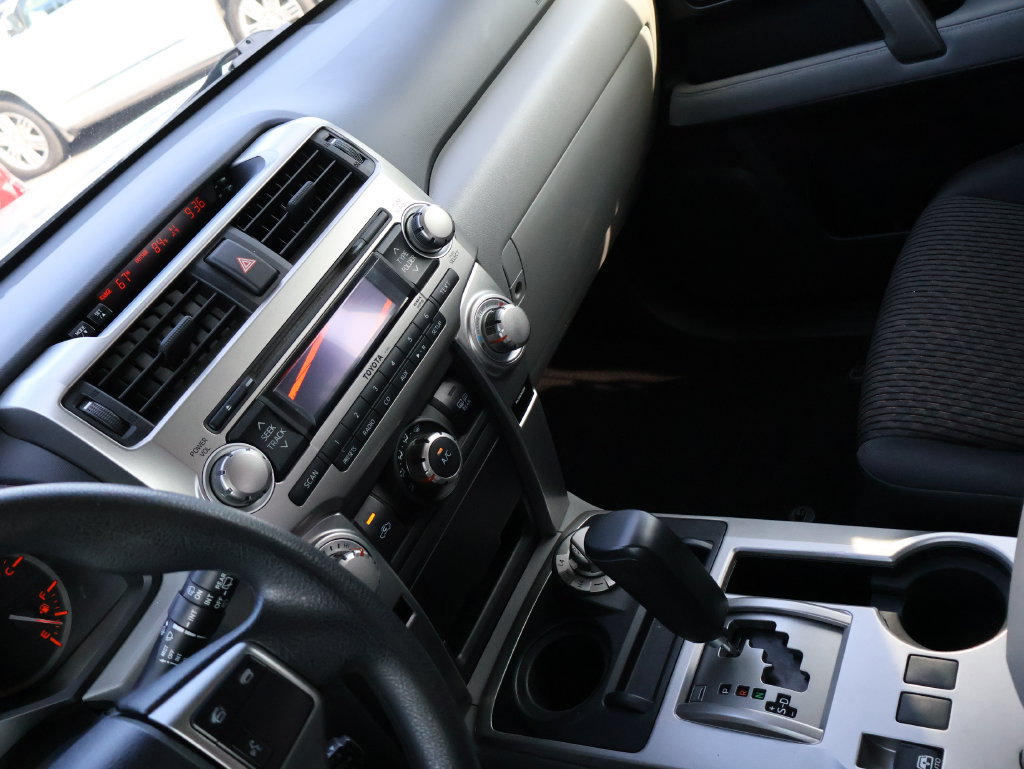 Used 2013 Toyota 4Runner SR5 AWD/4WD image 18