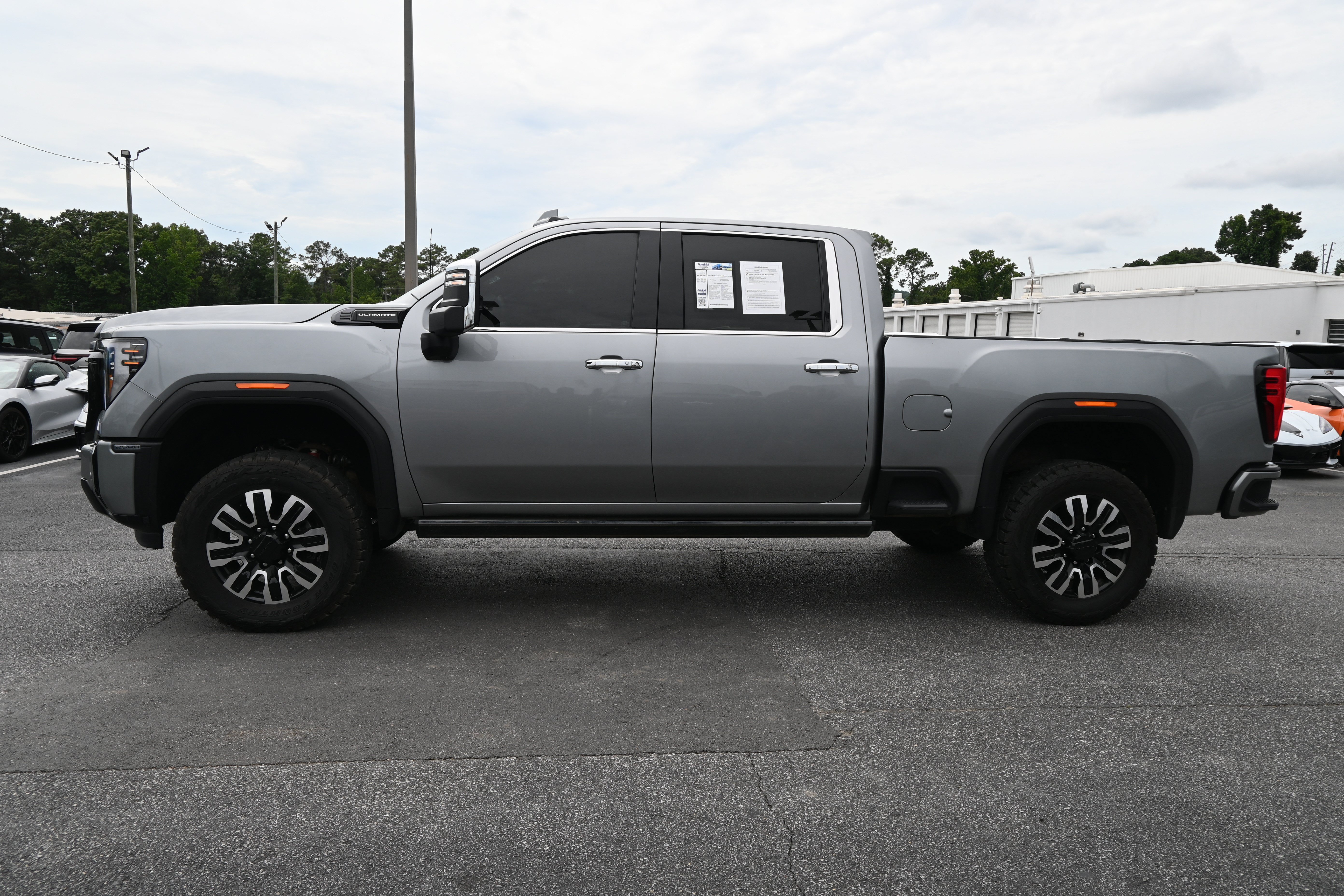 Used 2025 GMC Sierra 2500 Denali Ultimate w/ Max Trailering Package AWD/4WD image 5