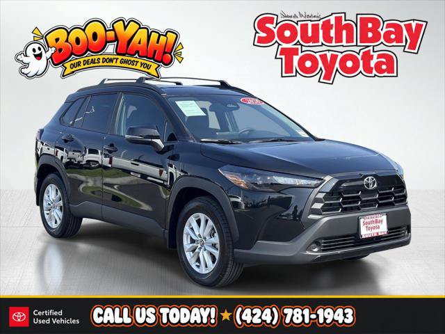 Certified 2026 Toyota Corolla Cross LE w/ Moonroof Package FWD image 1