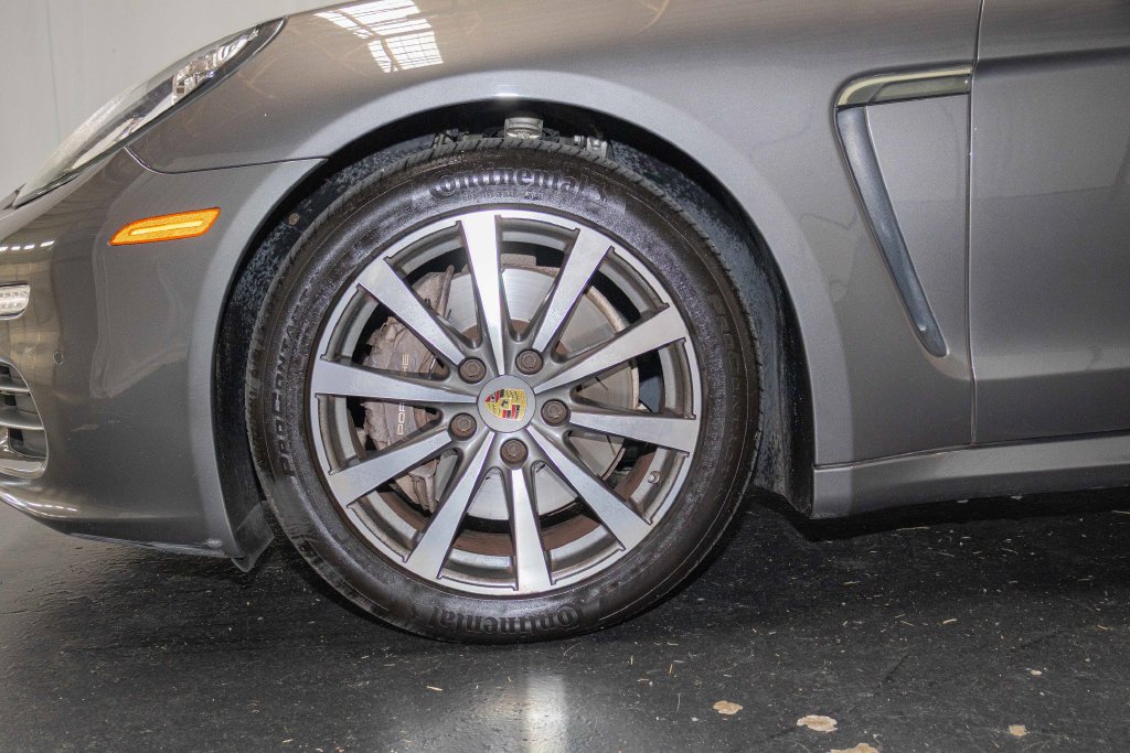 Used 2015 Porsche Panamera 4 AWD/4WD image 8