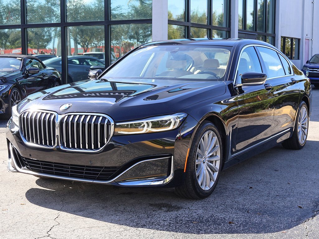 Used 2020 BMW 740i image 9