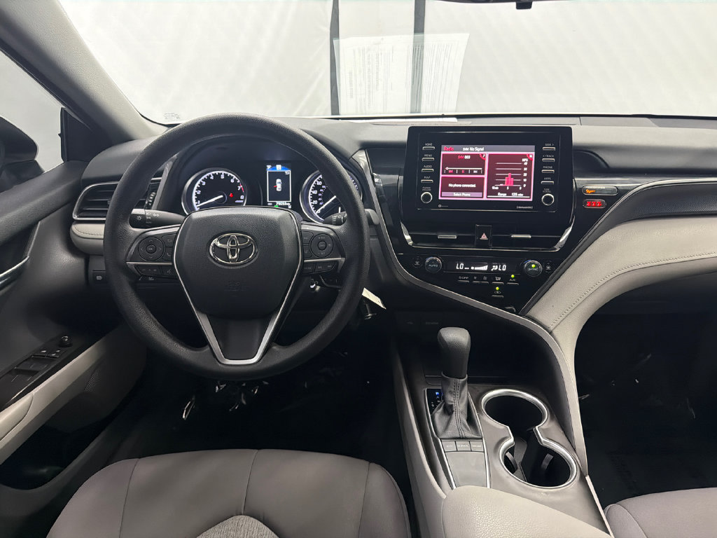 Used 2022 Toyota Camry LE FWD image 21