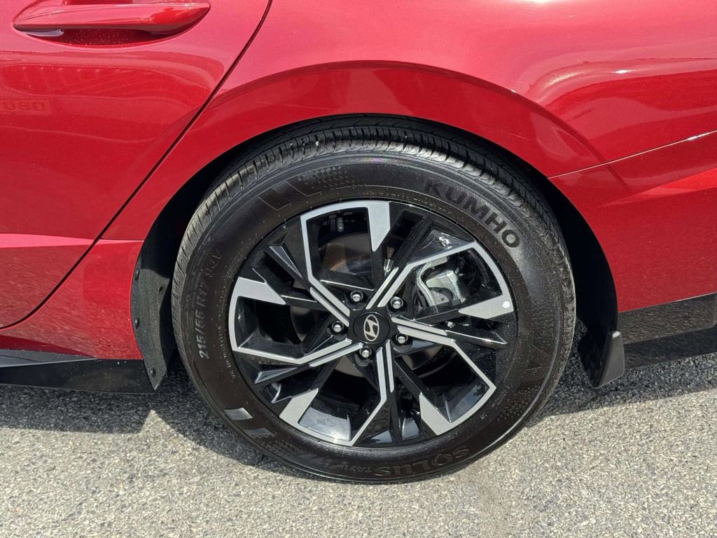 Certified 2025 Hyundai Sonata SEL image 12
