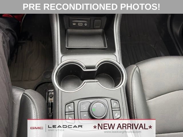 Used 2023 GMC Terrain SLT w/ Elevation Edition AWD/4WD image 28