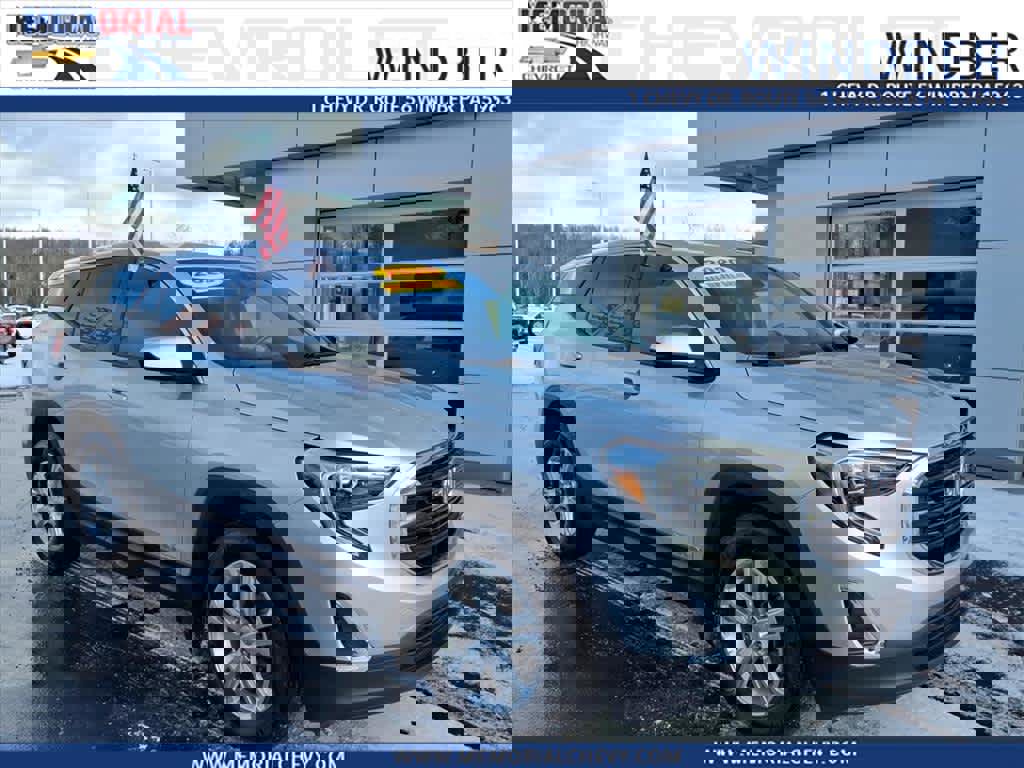 Used 2020 GMC Terrain SLE image 1