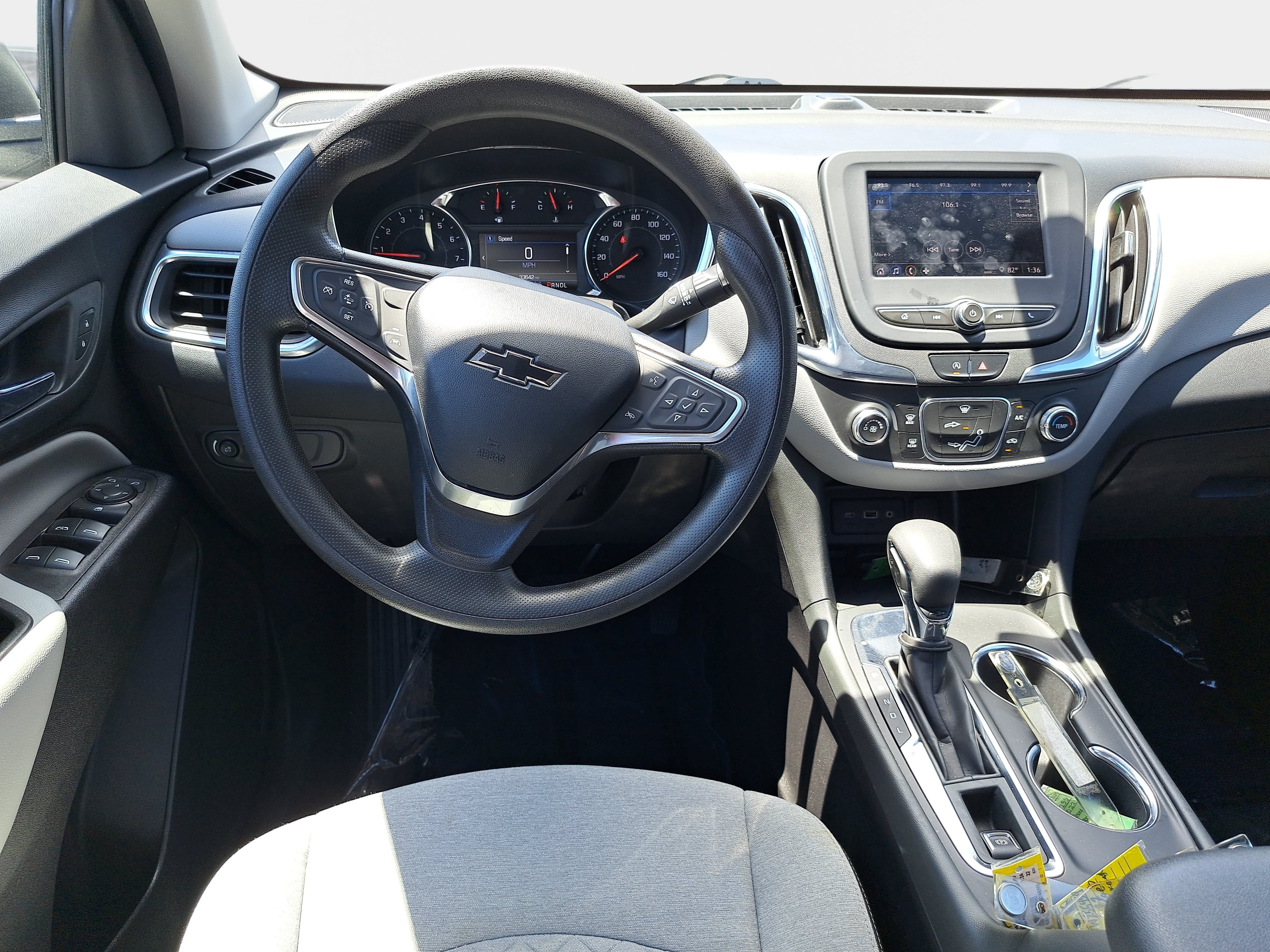 Used 2022 Chevrolet Equinox LS w/ LS Convenience Package FWD image 13