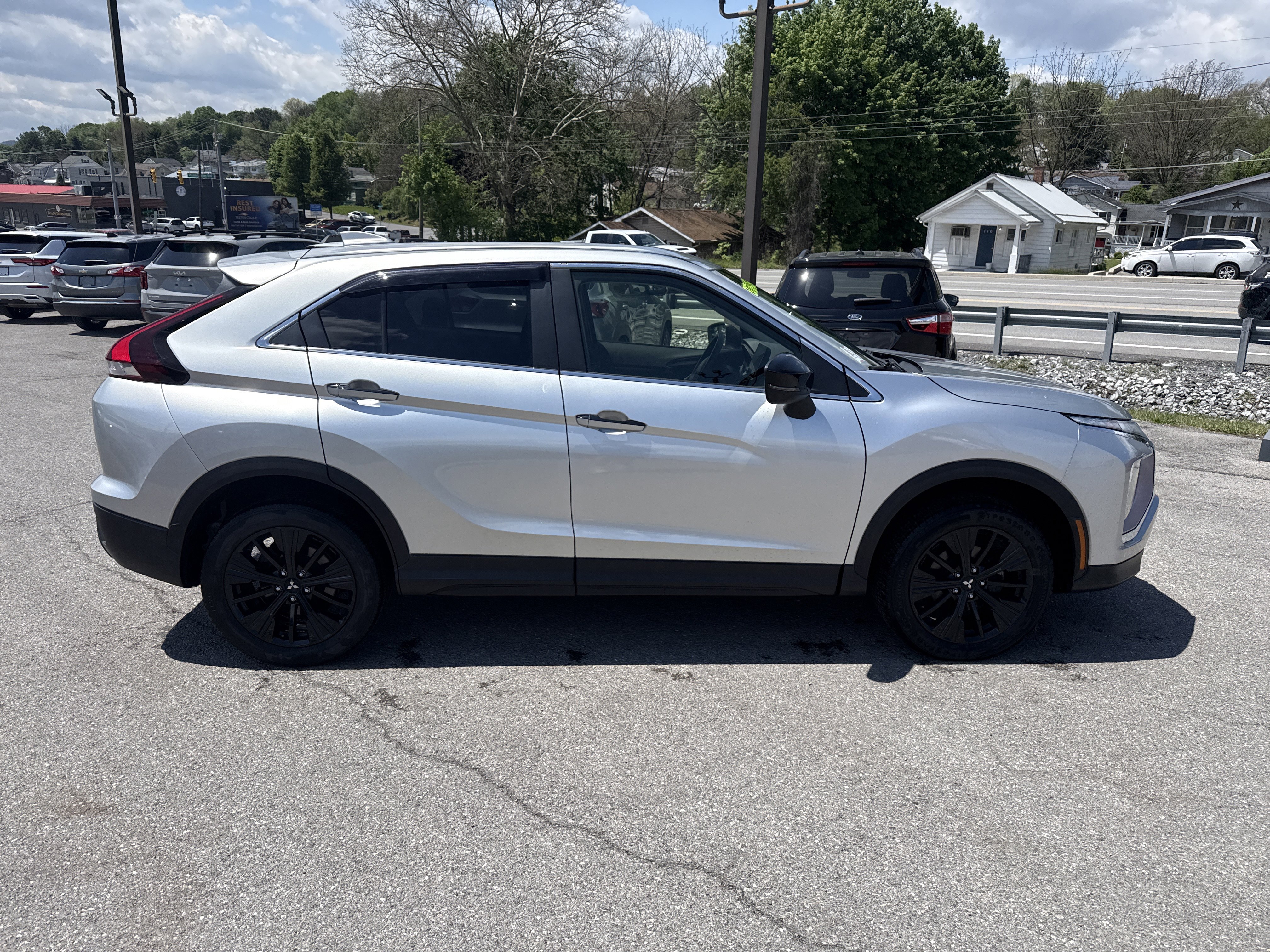 Used 2022 Mitsubishi Eclipse Cross LE AWD/4WD video 2